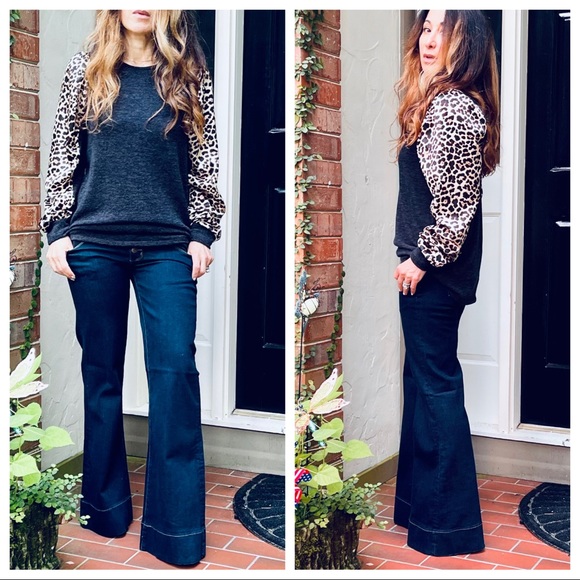 Fabulous leopard print sleeve color block top - Picture 3 of 6